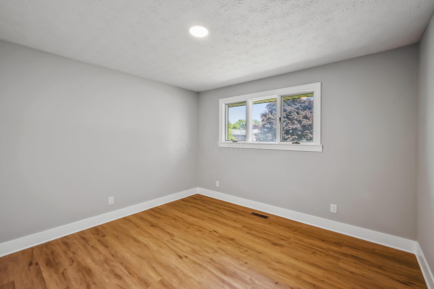 565 Mayfield Drive, Marion, Ohio image 34