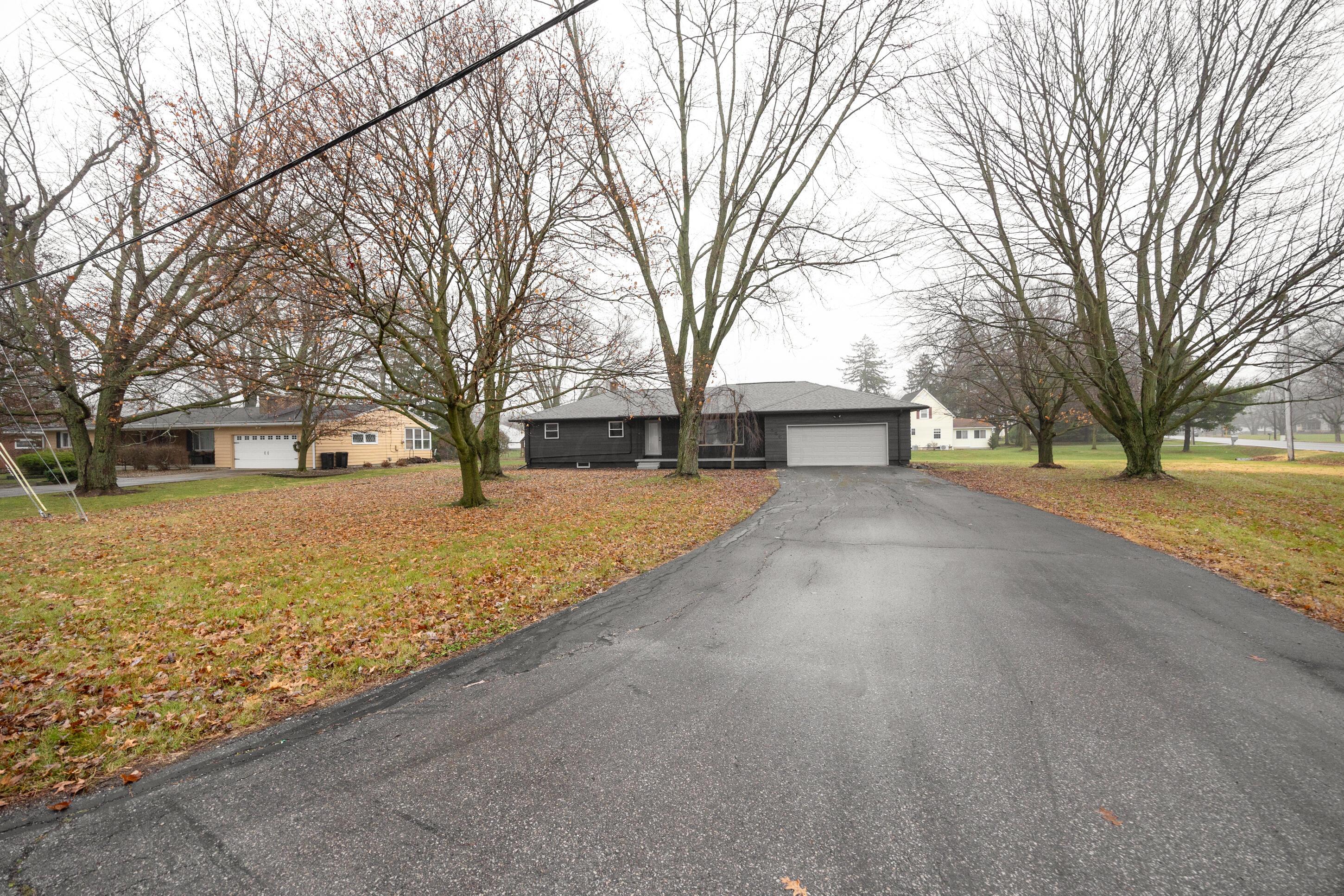 556 Siesta Drive, Marion, Ohio image 1