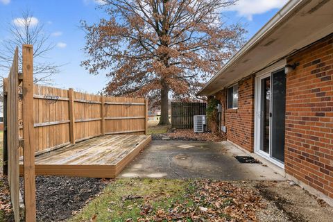 Tiny photo for 636 E Schrock Road, Westerville, OH 43081 (MLS # 225046229)