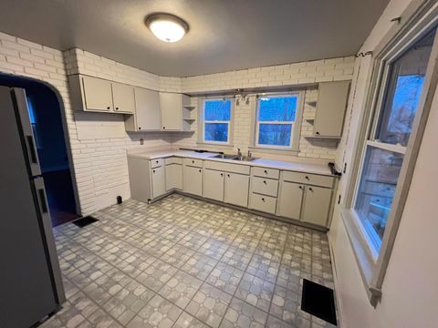 Tiny photo for 3145 Troy Road, Springfield, OH 45504 (MLS # 226003196)