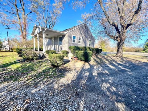 Tiny photo for 3145 Troy Road, Springfield, OH 45504 (MLS # 226003196)