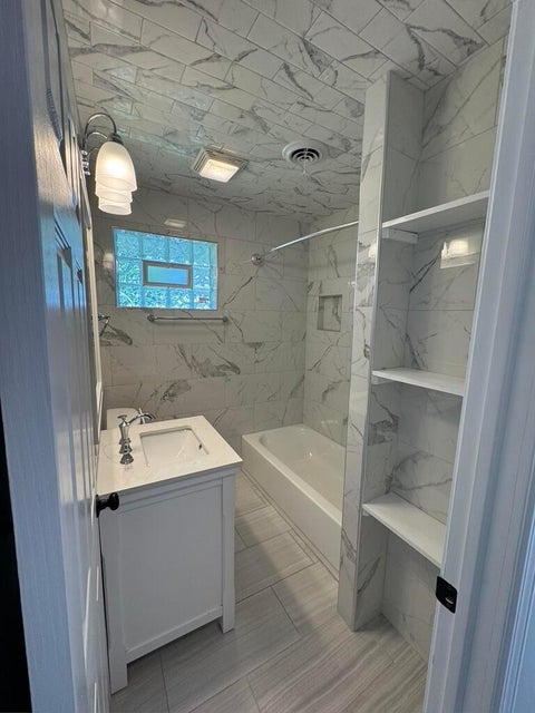 Tiny photo for 1283 Dellwood Avenue, Columbus, OH 43227 (MLS # 226016322)