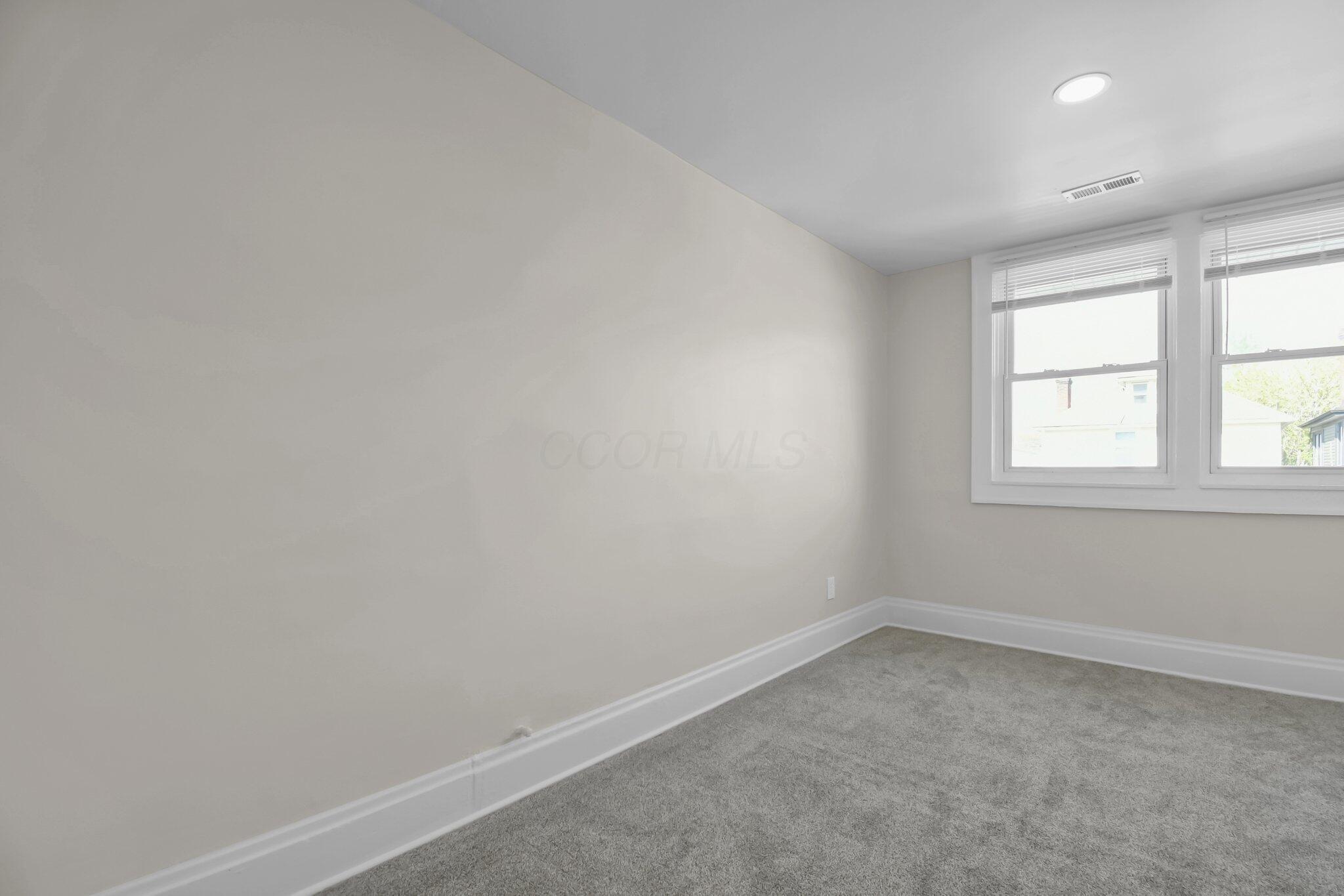 104 S Warren Avenue, Columbus, Ohio image 20