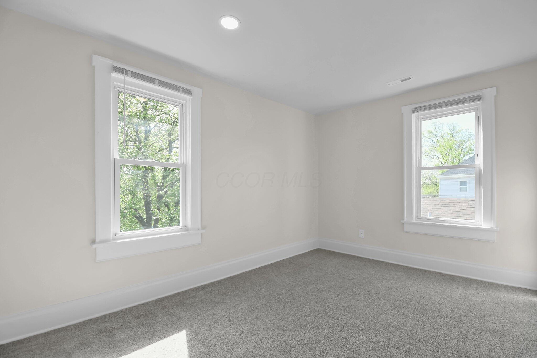 104 S Warren Avenue, Columbus, Ohio image 16