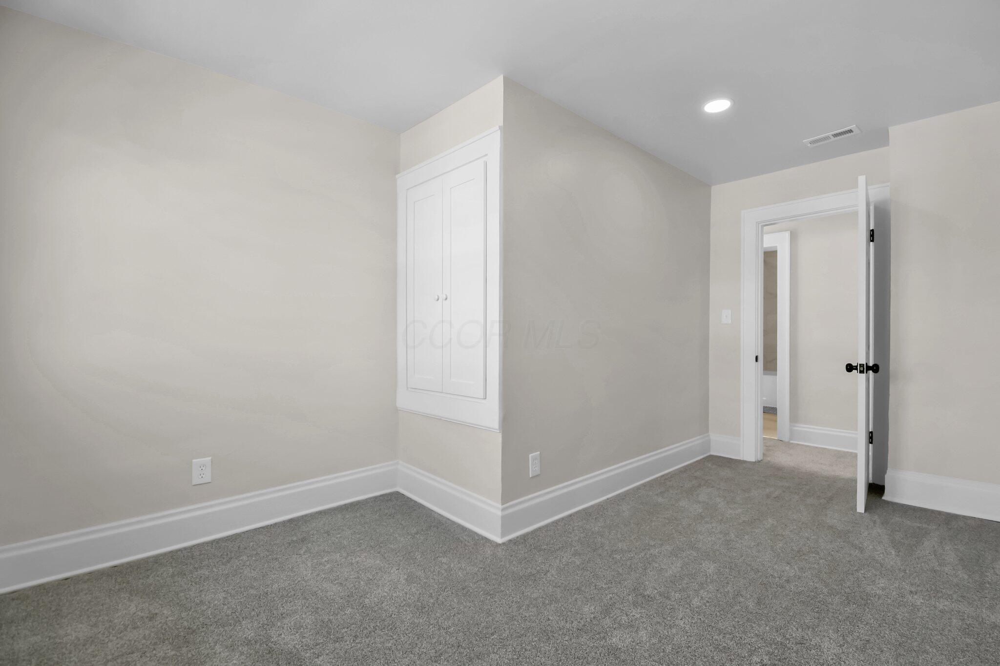 104 S Warren Avenue, Columbus, Ohio image 21