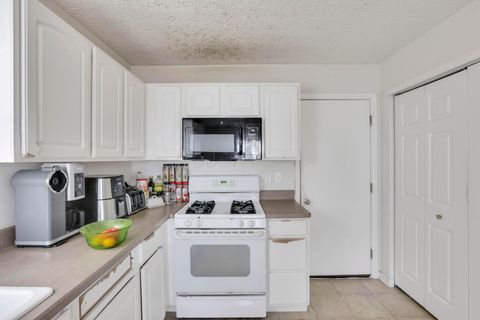 Tiny photo for 2134 Exemplar Court, Grove City, OH 43123 (MLS # 226013550)