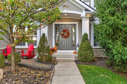 Photo of 5844 Dunheath Loop, Dublin, OH 43016 (MLS # 225040388)