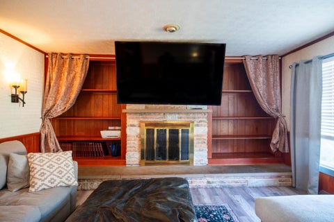 Tiny photo for 3419 Lewis Road, Columbus, OH 43207 (MLS # 226038212)