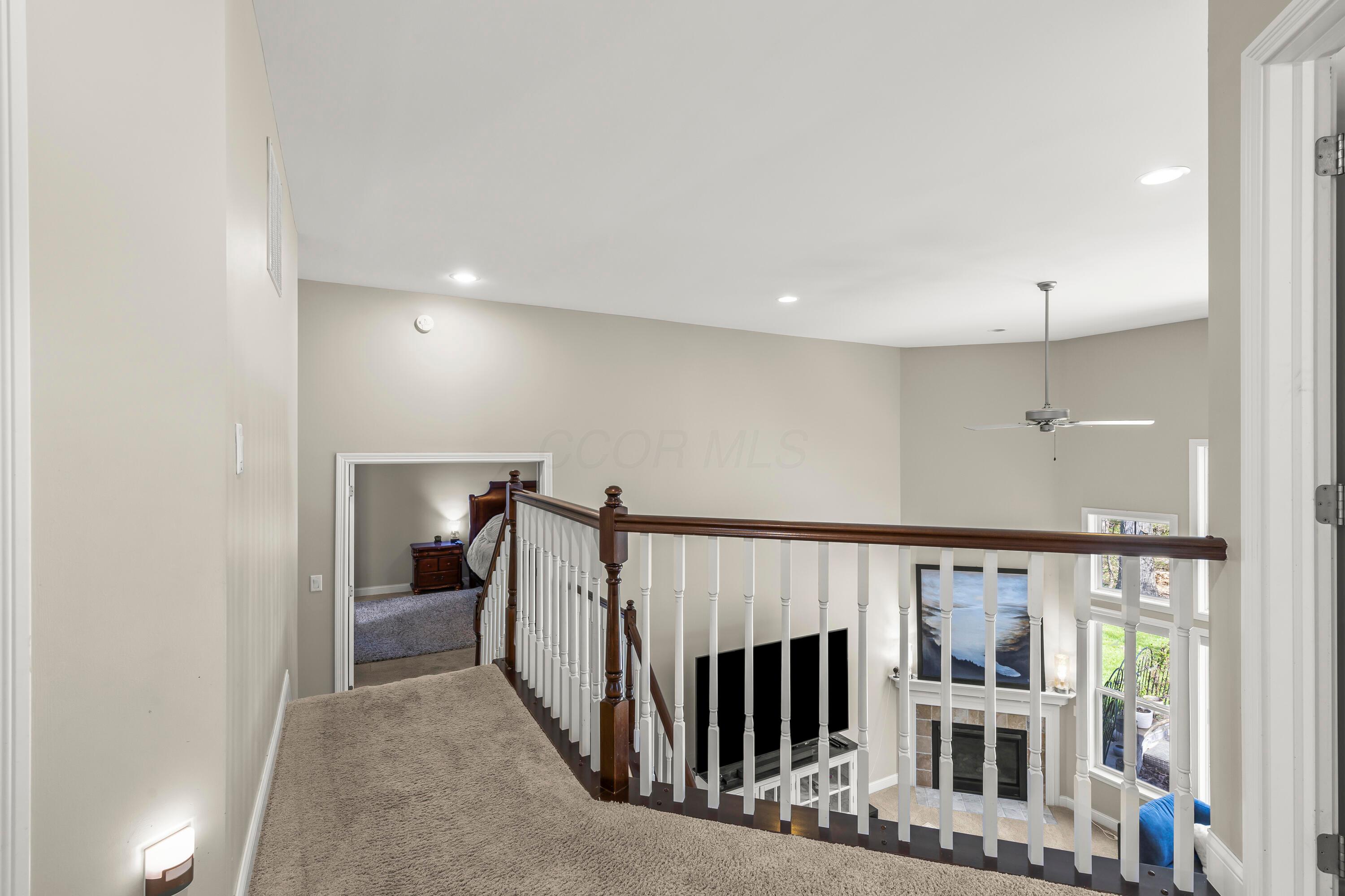 8190 Clark State Court, Blacklick, Ohio image 37