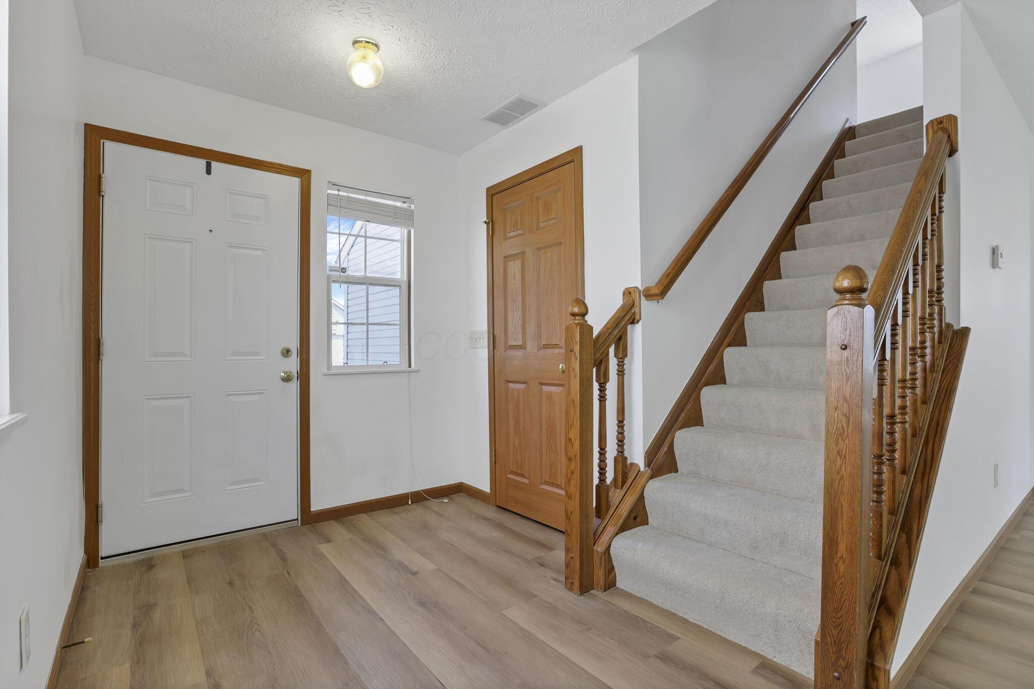 3625 Parker Knoll Lane, Columbus, Ohio image 5