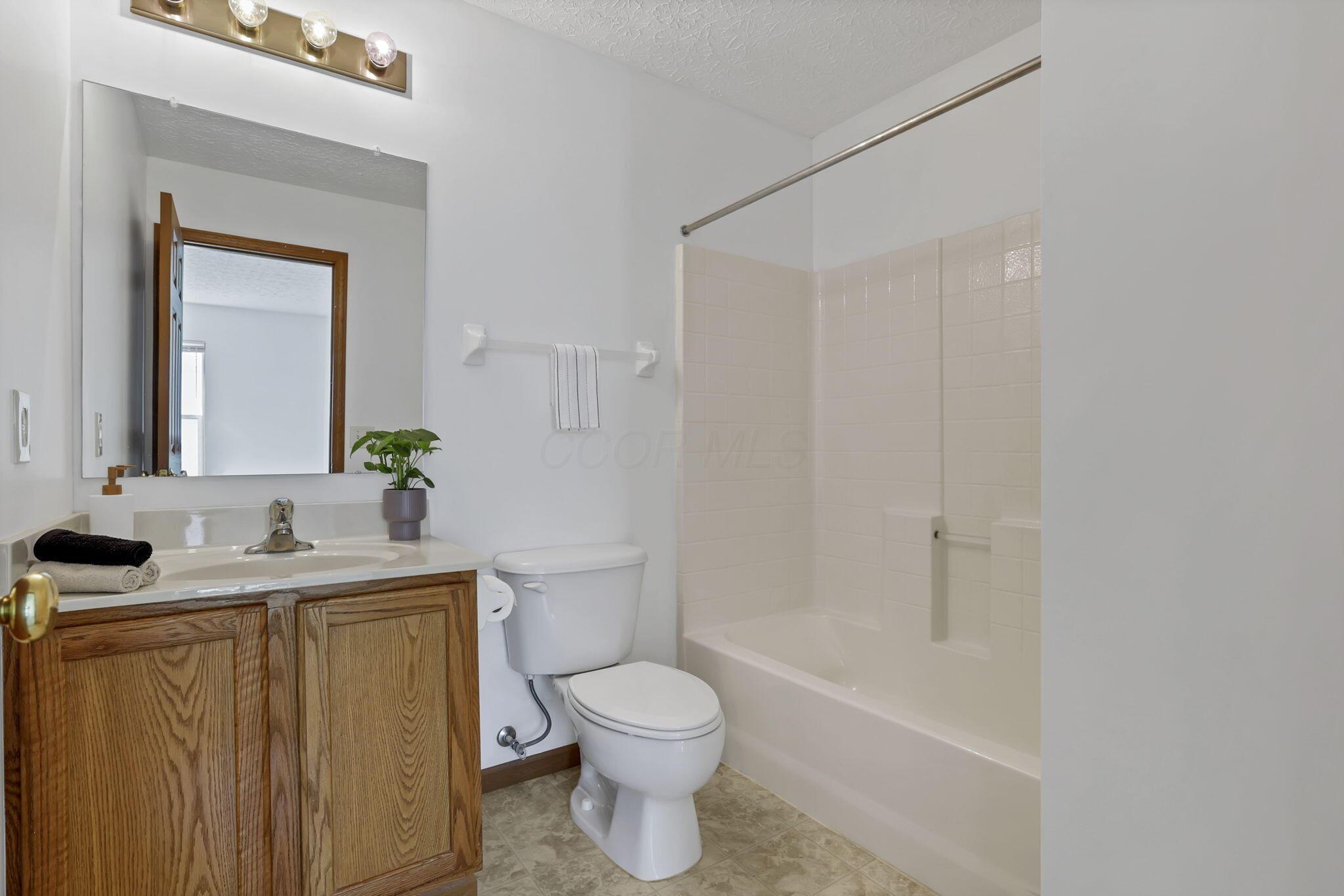 3625 Parker Knoll Lane, Columbus, Ohio image 20
