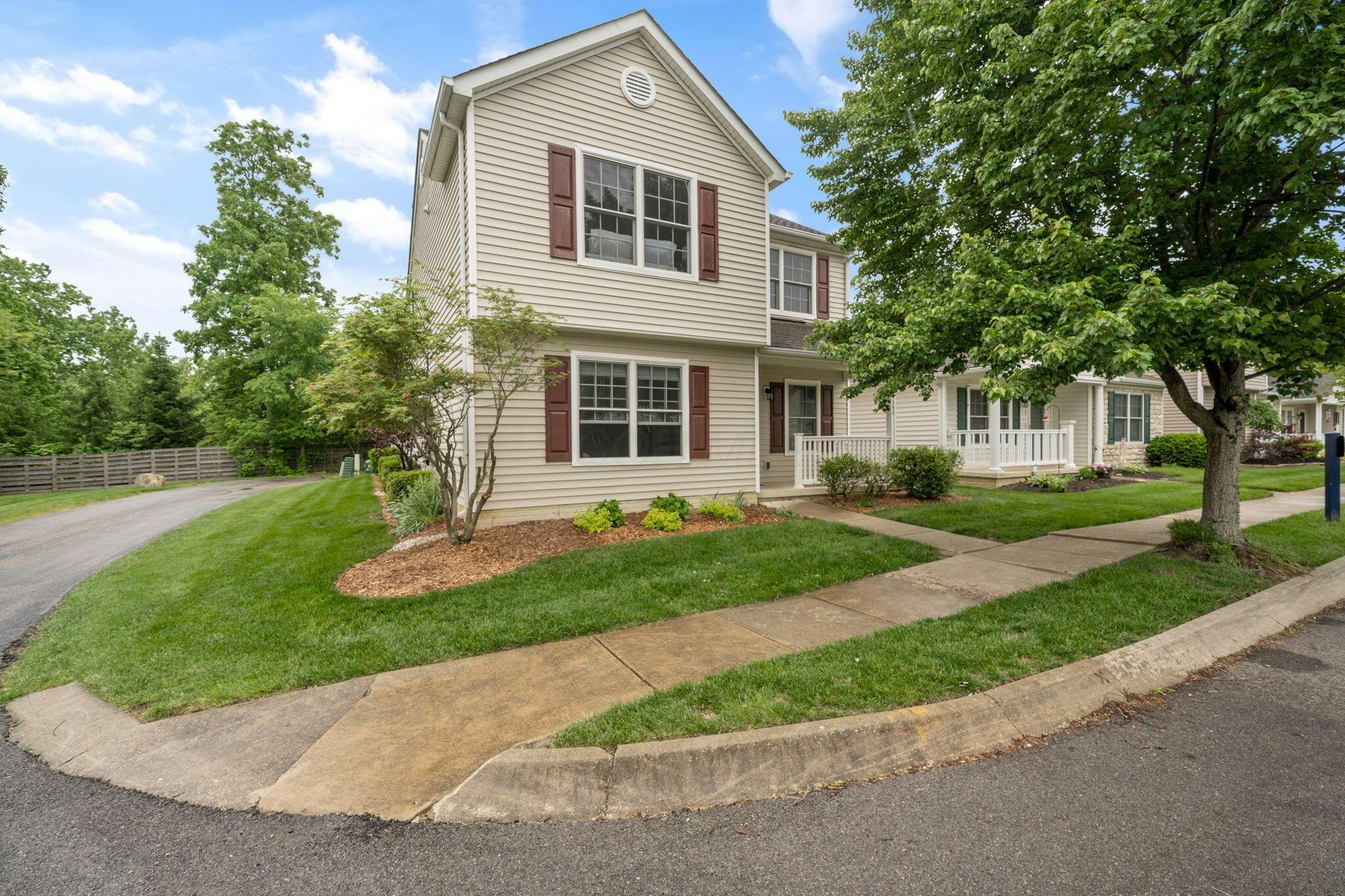 155 Arrowfeather Lane, Lewis Center, Ohio image 2