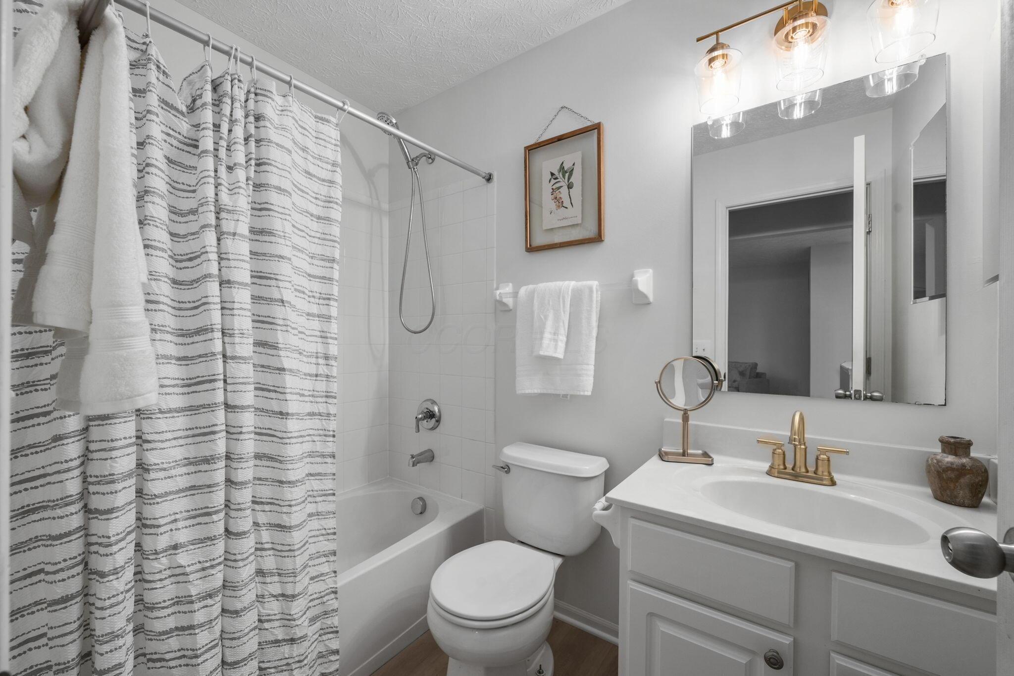 155 Arrowfeather Lane, Lewis Center, Ohio image 37