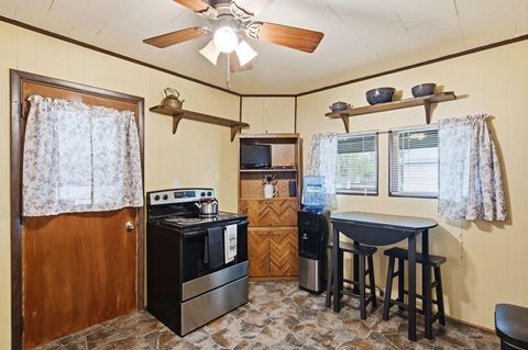 Tiny photo for 639 N Prospect Street, Marion, OH 43302 (MLS # 226012314)