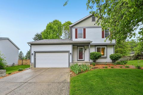 Photo of 569 Meadows Boulevard, Pickerington, OH 43147 (MLS # 226014912)