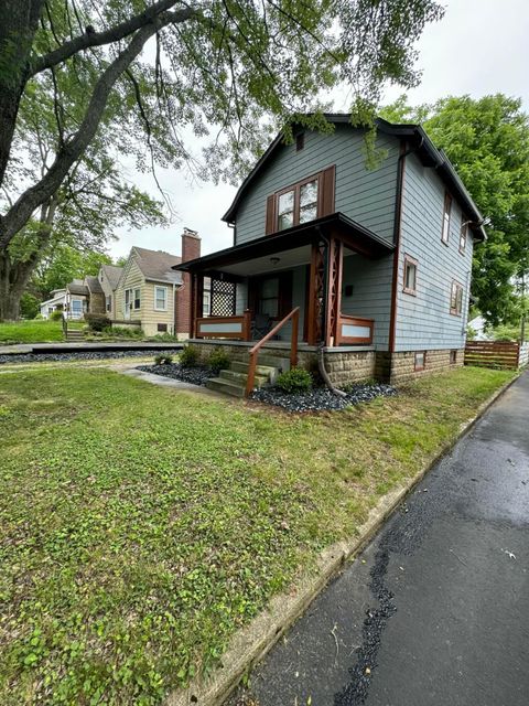 Photo of 119 E Lincoln Avenue, Columbus, OH 43214 (MLS # 226008384)