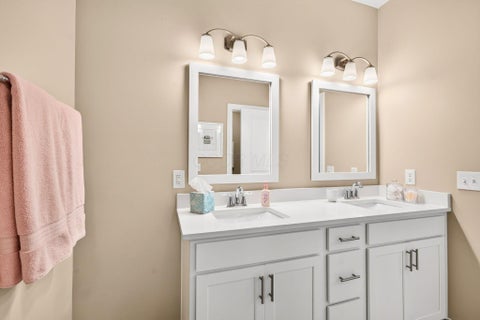 Tiny photo for 7070 Inchcape Lane 3 #3, Dublin, OH 43016 (MLS # 226035308)