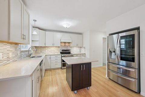 Tiny photo for 919 White Oak Court, Marysville, OH 43040 (MLS # 225045258)