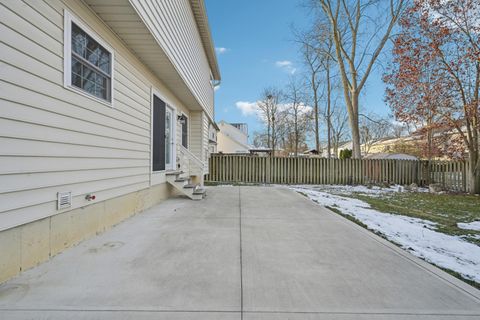 Tiny photo for 919 White Oak Court, Marysville, OH 43040 (MLS # 225045258)
