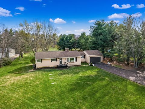 Photo of 13872 Center Village Road, Galena, OH 43021 (MLS # 226010344)