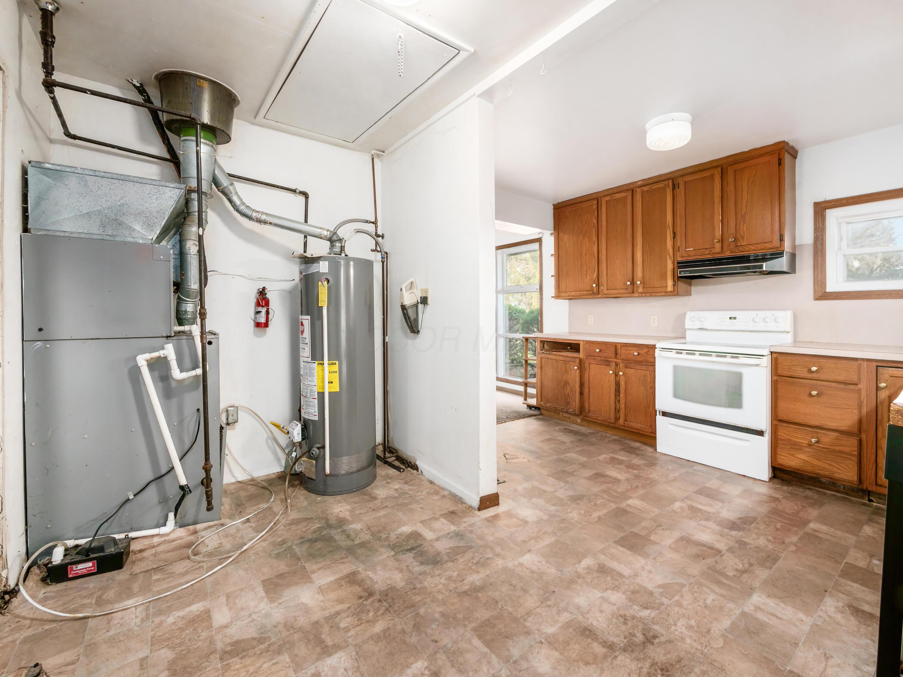 936 Elaine Road, Columbus, Ohio image 10