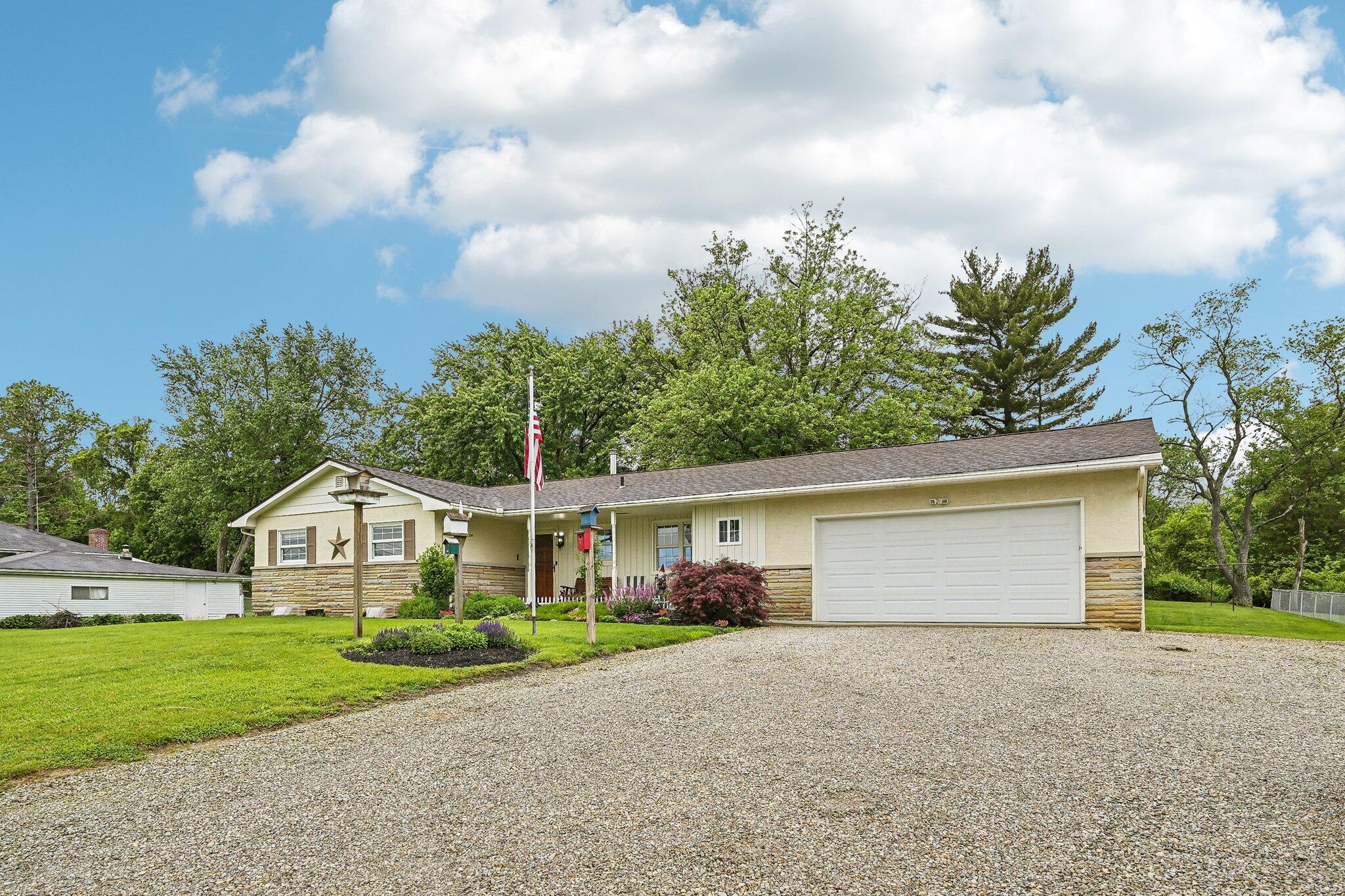 2067 Sheridan Drive, Lancaster, Ohio image 8
