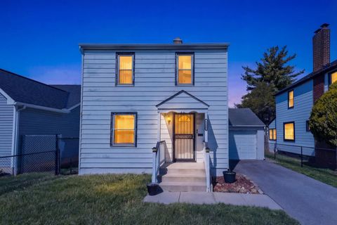 Photo of 1258 E 21st Avenue, Columbus, OH 43211 (MLS # 226009201)