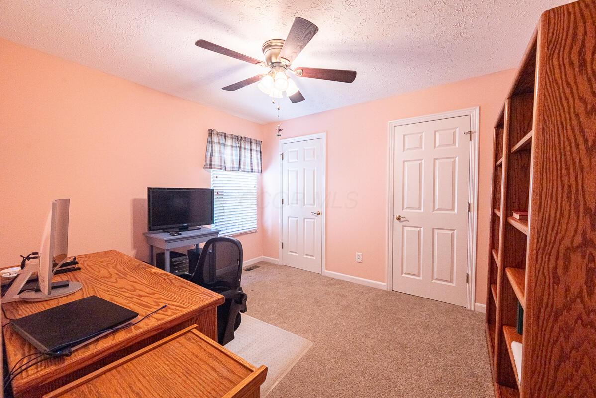 4378 Brickwood Drive, Hilliard, Ohio image 15