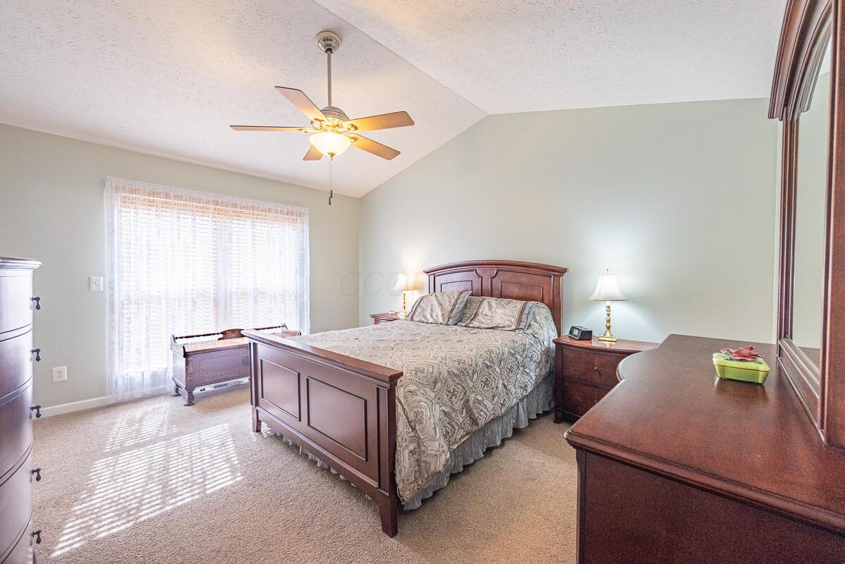 4378 Brickwood Drive, Hilliard, Ohio image 18