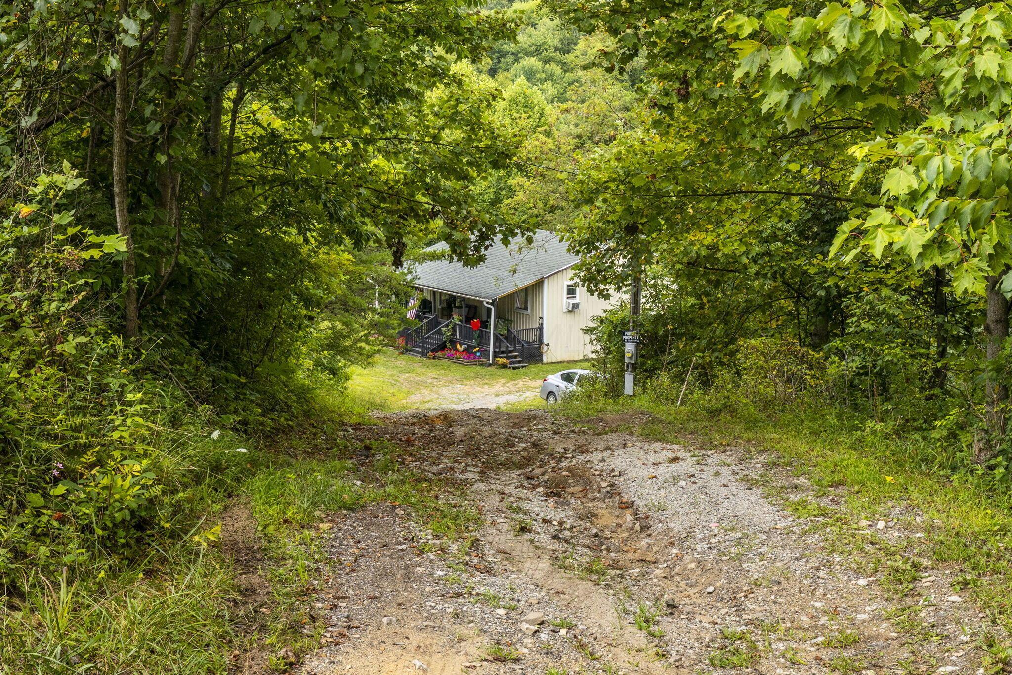 13207 Clapper Hollow Road, Rockbridge, Ohio image 32