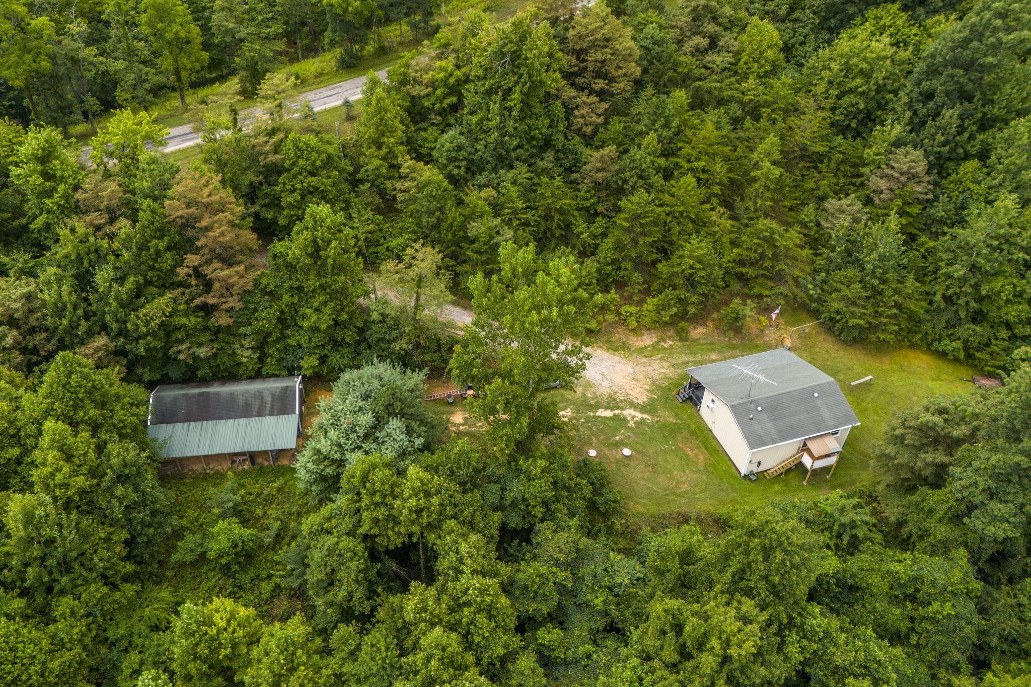 13207 Clapper Hollow Road, Rockbridge, Ohio image 36