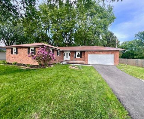 Photo of 4019 Mink Street SW, Pataskala, OH 43062 (MLS # 226016865)