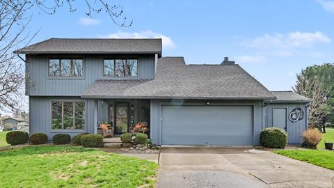 Photo of 29 Woodside Boulevard, Mansfield, OH 44904 (MLS # 226010185)