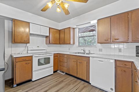 Tiny photo for 27 Tanglewood Drive, Delaware, OH 43015 (MLS # 225045480)