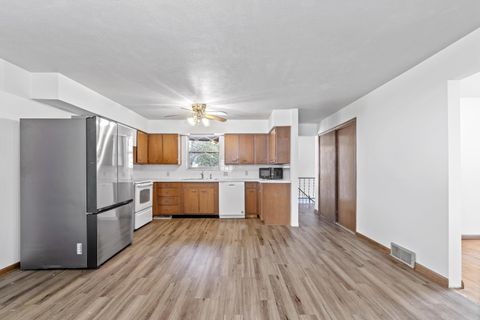 Tiny photo for 27 Tanglewood Drive, Delaware, OH 43015 (MLS # 225045480)