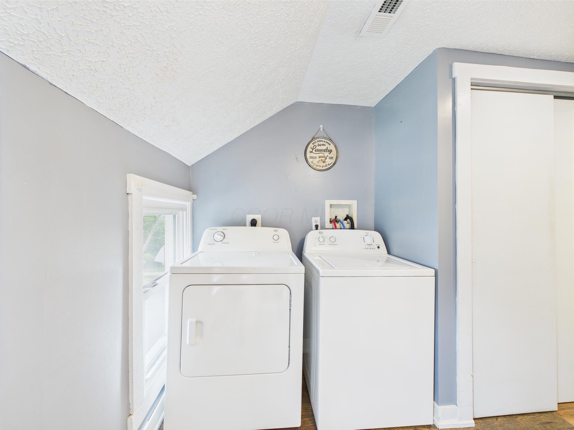 1708 Cedar Hill Road, Lancaster, Ohio image 17