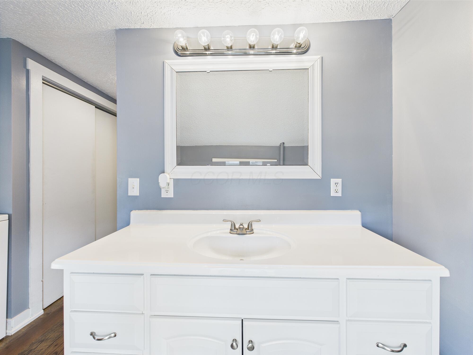 1708 Cedar Hill Road, Lancaster, Ohio image 18