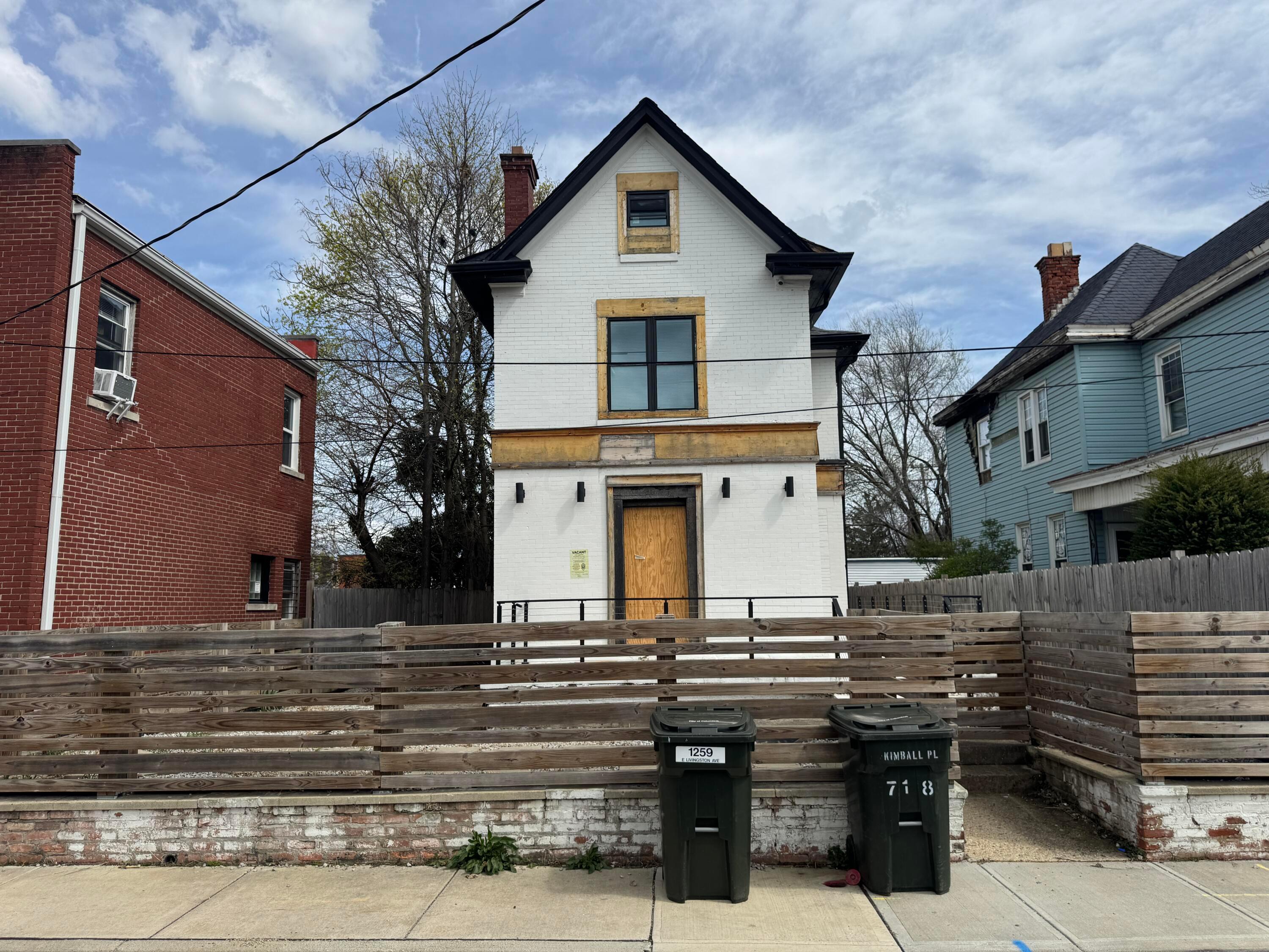 856 Ellsworth Avenue