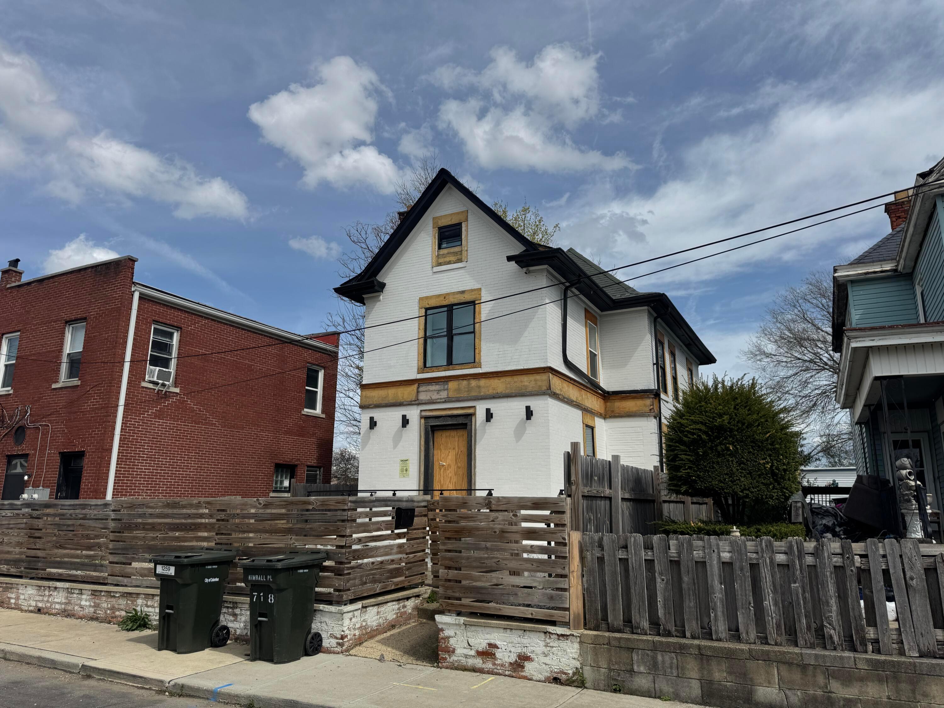 856 Ellsworth Avenue