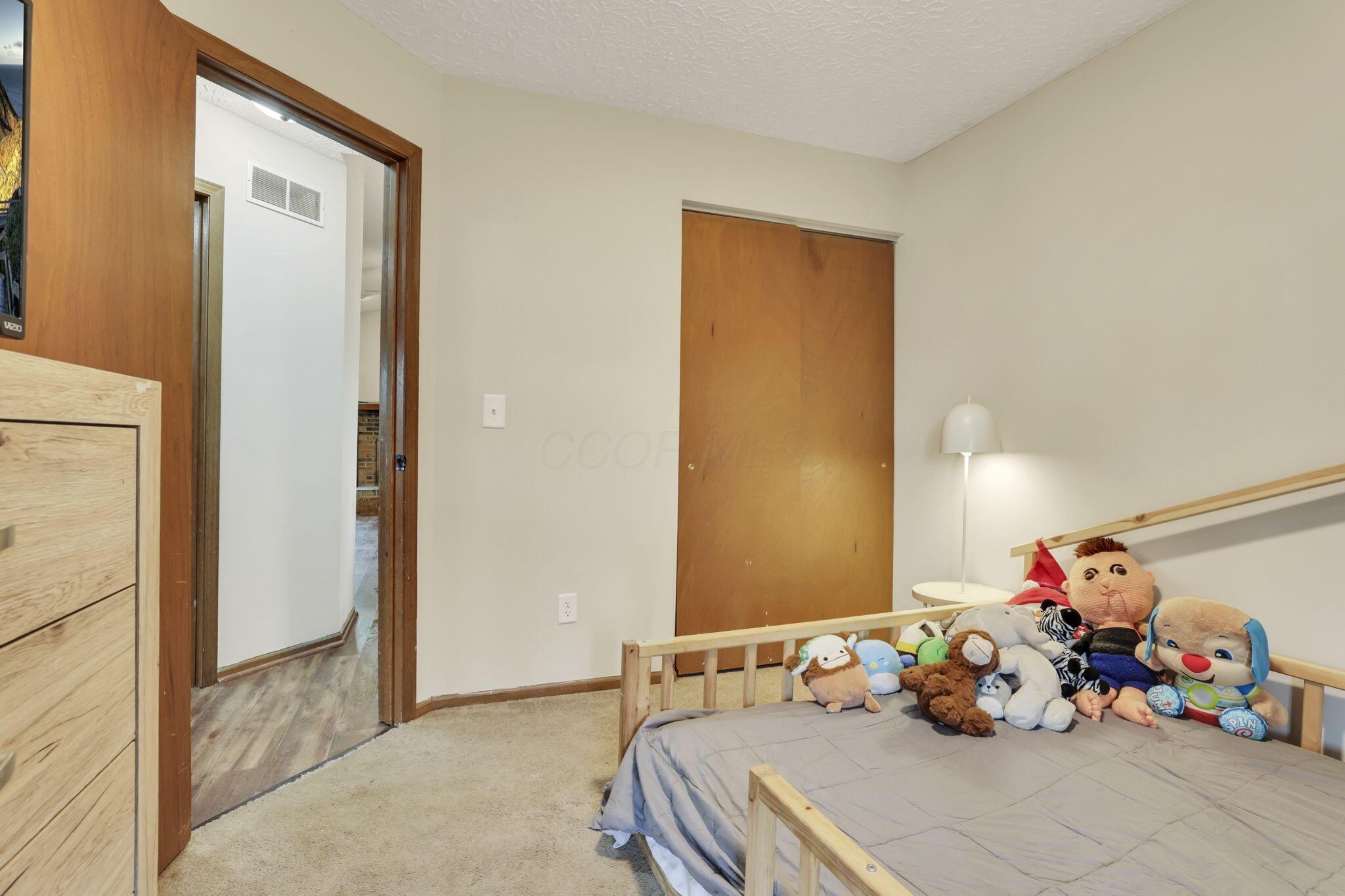 7170 Daugherty Drive, Reynoldsburg, Ohio image 29
