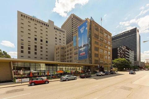 Photo of 110 N 3rd Street 606 #606, Columbus, OH 43215 (MLS # 225037828)