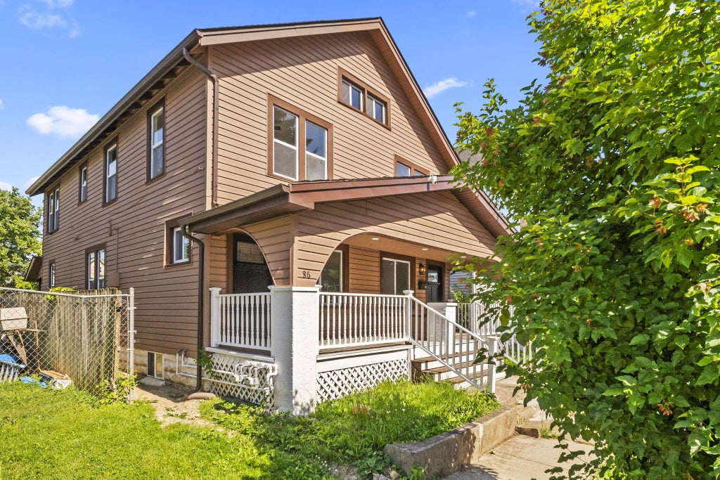 Photo of 84 N Eureka Avenue, Columbus, OH 43204 (MLS # 226020602)