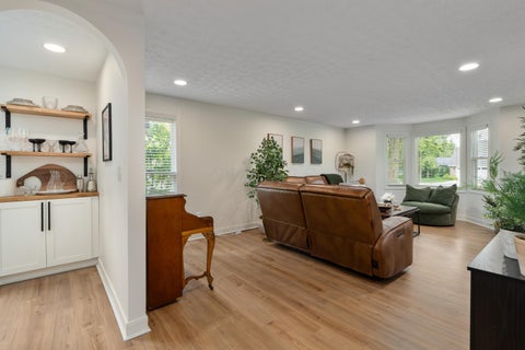 Tiny photo for 317 Wheaton Court, Columbus, OH 43235 (MLS # 226036186)