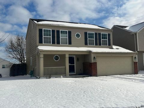 Photo of 1870 Bay Port Drive, Grove City, OH 43123 (MLS # 225046006)