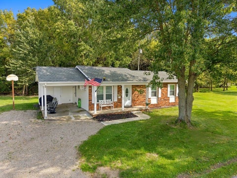 Photo of 7485 Township Road 71, Edison, OH 43320 (MLS # 226037944)