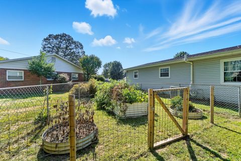 Tiny photo for 440 Reverie Place, Newark, OH 43055 (MLS # 225036948)