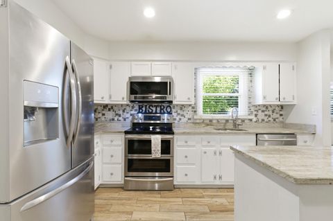Tiny photo for 6830 Bowerman Street W, Worthington, OH 43085 (MLS # 226019641)