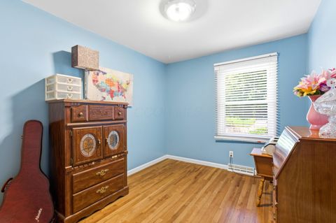 Tiny photo for 6830 Bowerman Street W, Worthington, OH 43085 (MLS # 226019641)