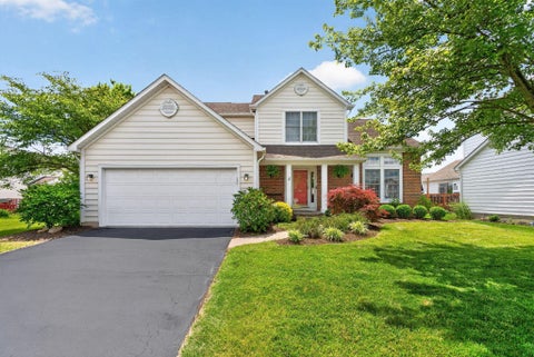 Photo of 6395 Albany Gardens Drive, New Albany, OH 43054 (MLS # 226022074)