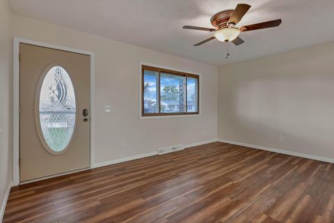 Tiny photo for 1825 Zimmer Street, Lancaster, OH 43130 (MLS # 226007348)